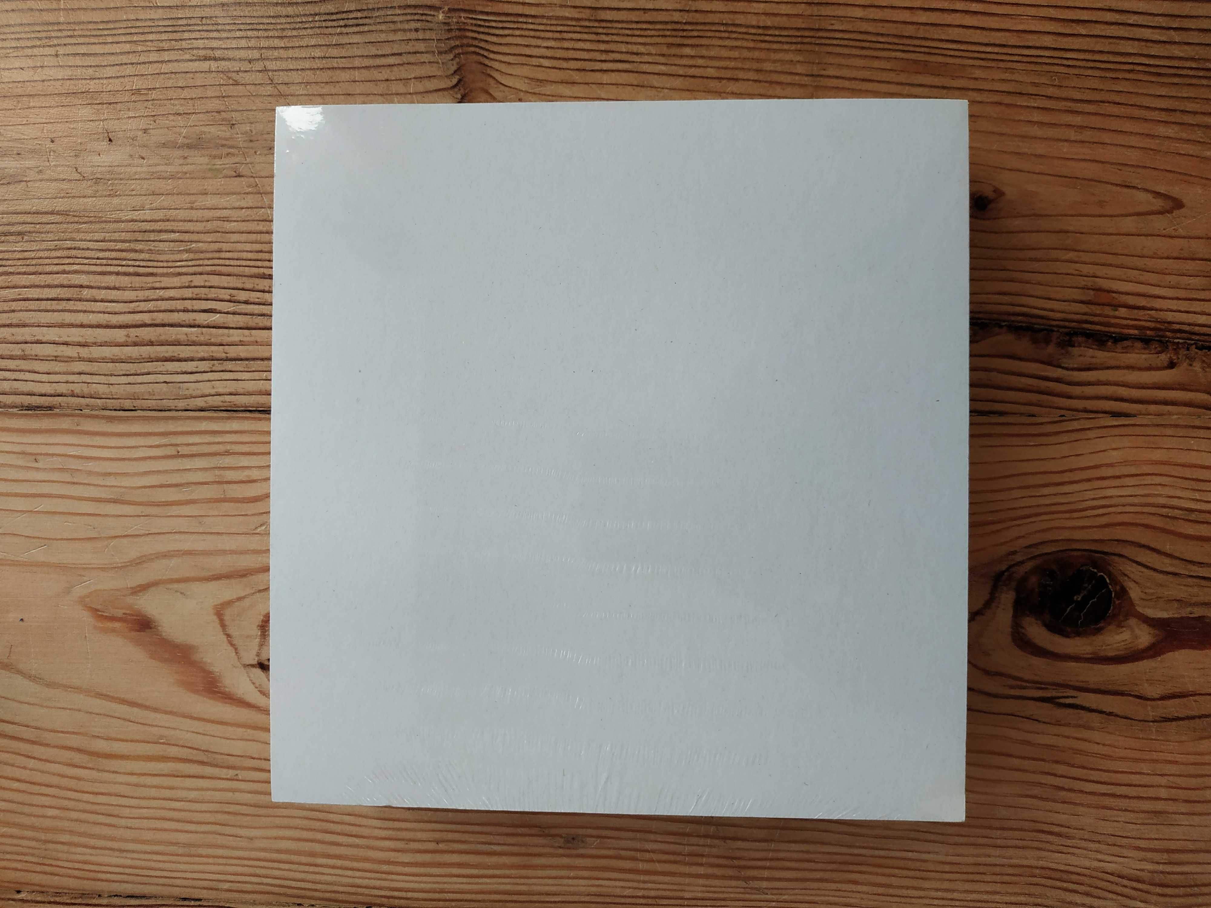 Resmas de papel (18cm x 17,7cm)