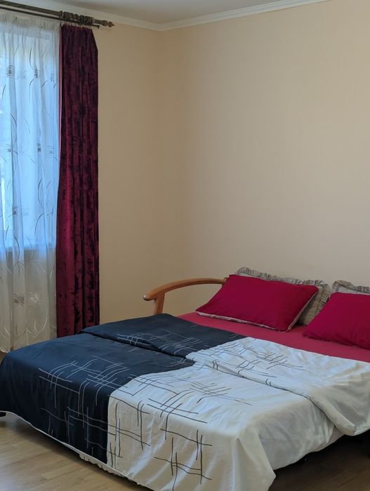 Доба Сяйво неподалік жд