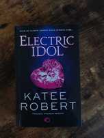 Electric idol Katee Robert