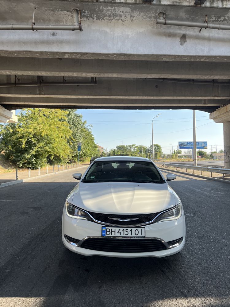 Chrysler 200 2,4 газ бензин