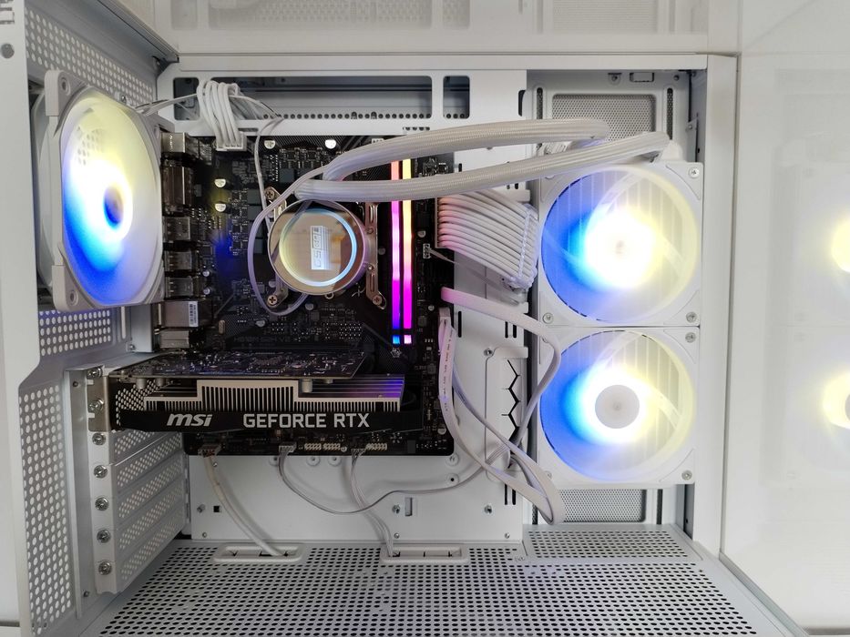 Komputer Gamingowy | RTX 3050 | i5-10400F | 32GB RGB | SSD | RGB
