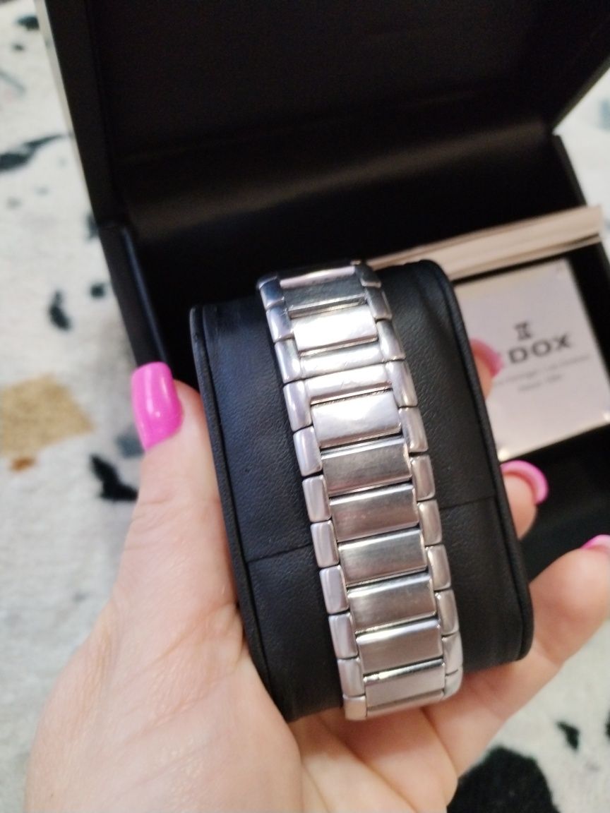 Часы, Годинник Швейцарія Edox