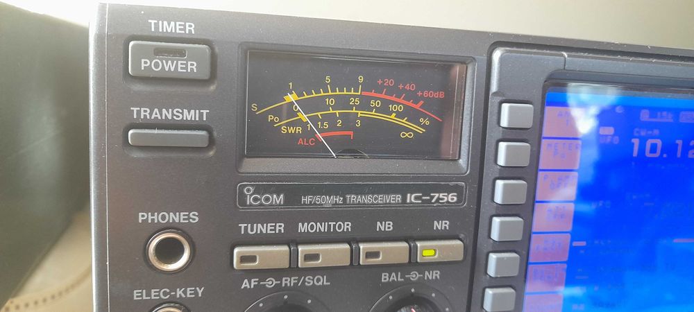 ICOM 756 HF/50Mhz transceiver