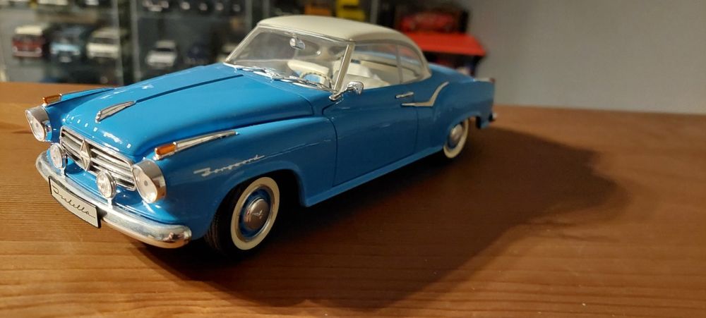 Model 1:18 Borgward Isabella Revell