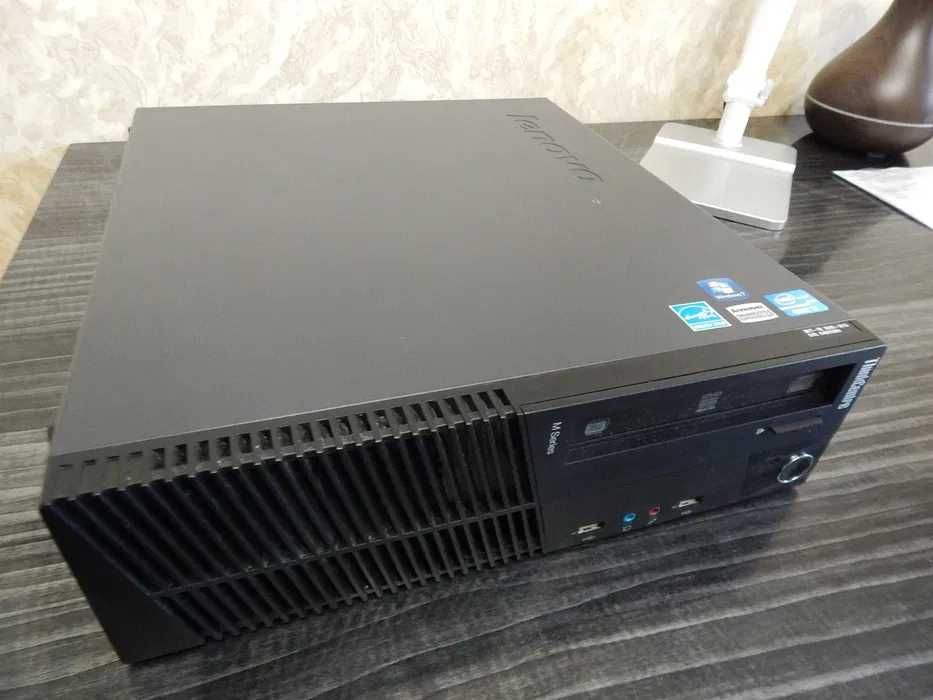 Lenovo Think Centre M 8