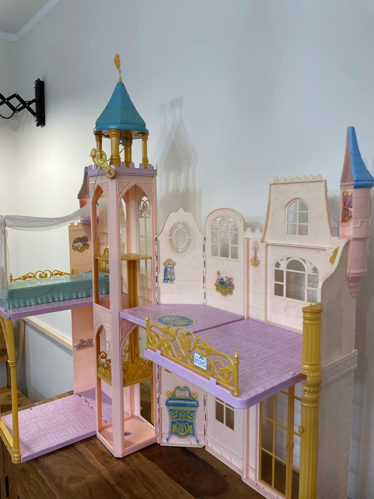 Domek dla lalek barbie