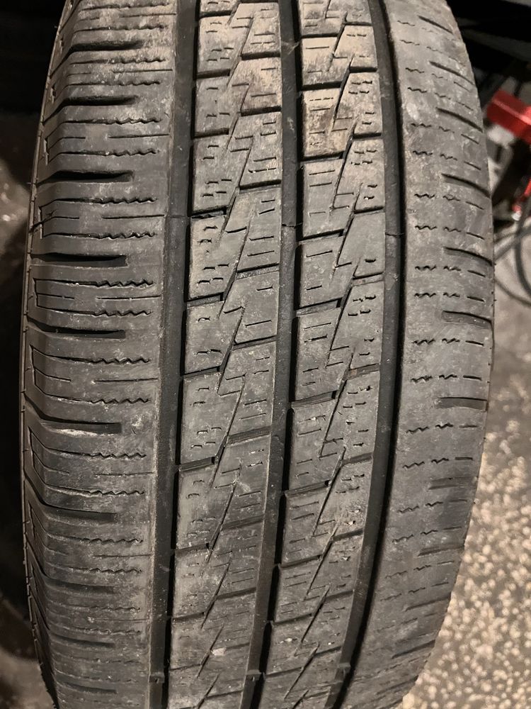 Opony 235/65r16c dwie sztuki wielosezonowe