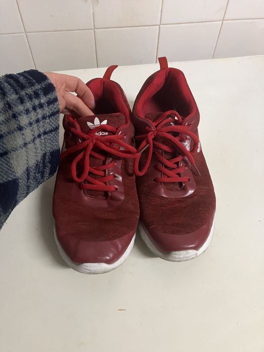 Tenis Adidas dois pares