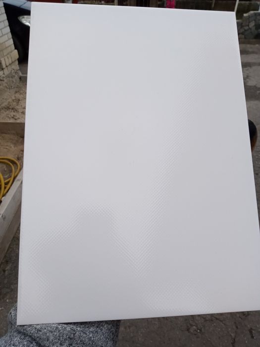 Продам плитку стінову і полову