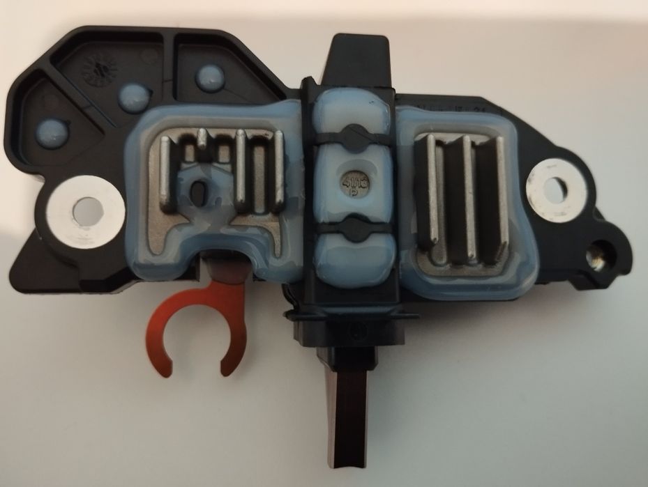 Реле регулятор 28в бош