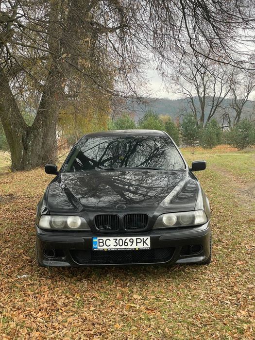 Бмв е39 2,5мотор
