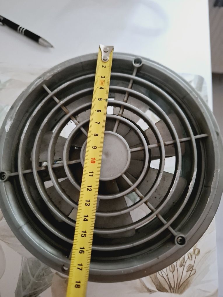 Solidny okap kuchenny szer. 50 cm inox stal srebrny oświetlenie