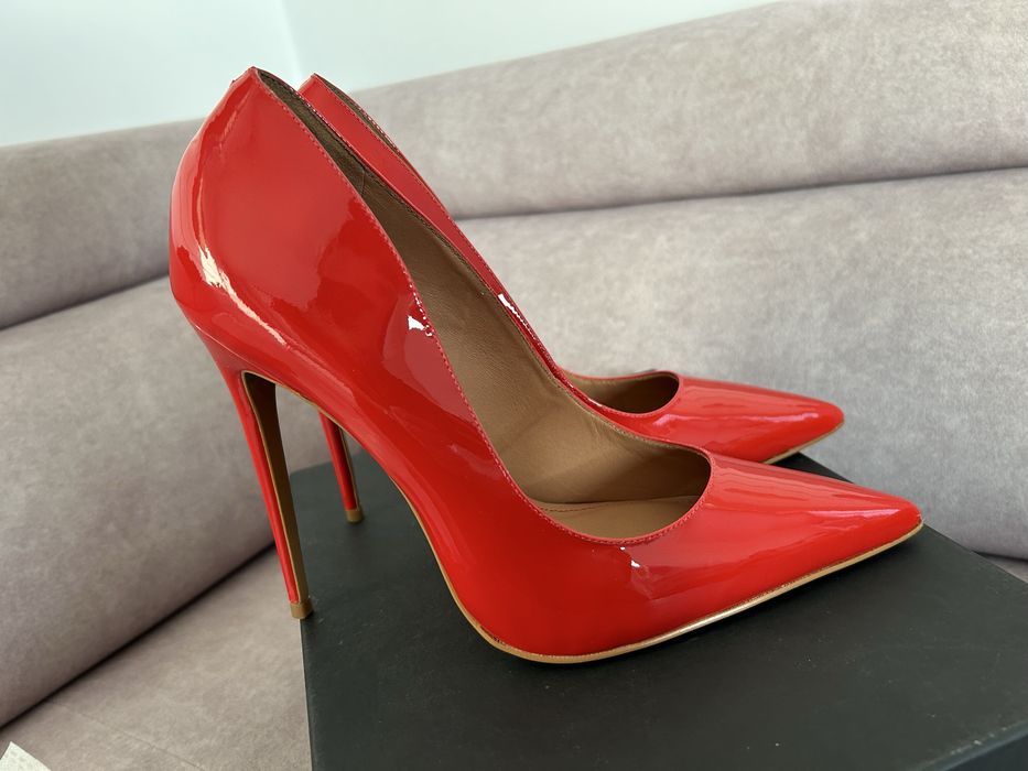 Czerwone skórzane szpilki czółenka Natalie Kazar 40