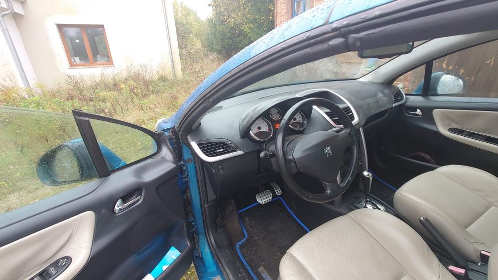 Kabriolet Peugeot 207 CC Platinum, nowy TÜV