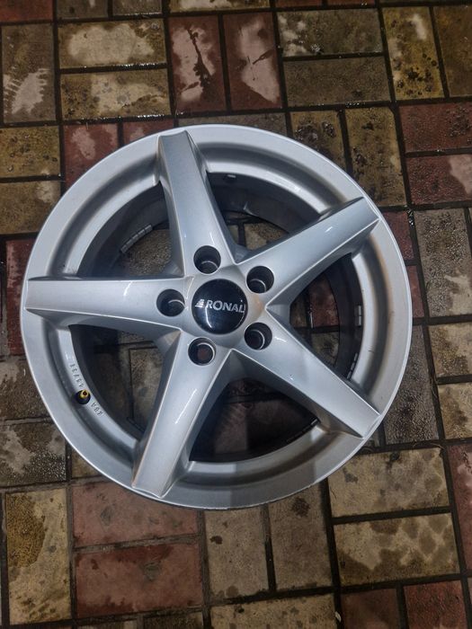 Продам два диска R16 RONAL