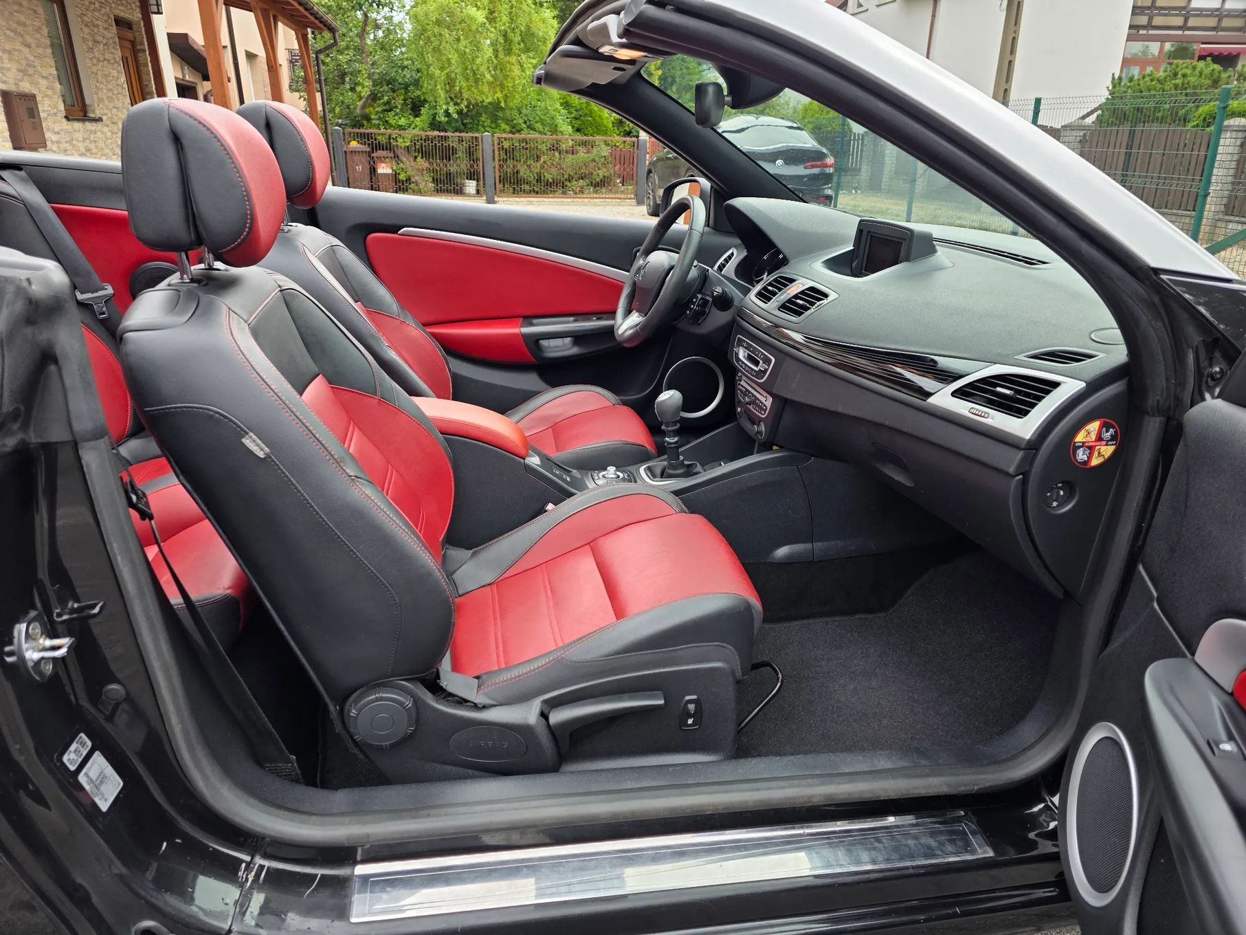 Renault Megane bardzo bogate wyposażenie,po serwisie, skóry,navi,xenon,ZAREJESTROWANA