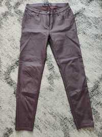 Spodnie woskowane_42_bordo_Monnari