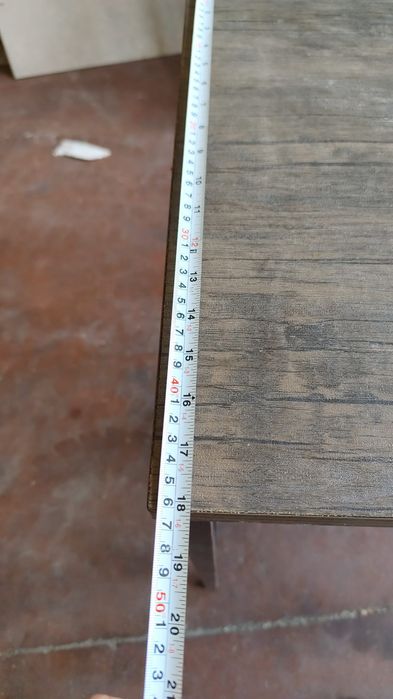 Mesa Alta e 2 bancos altos