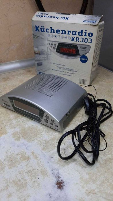 Радио часы будильник