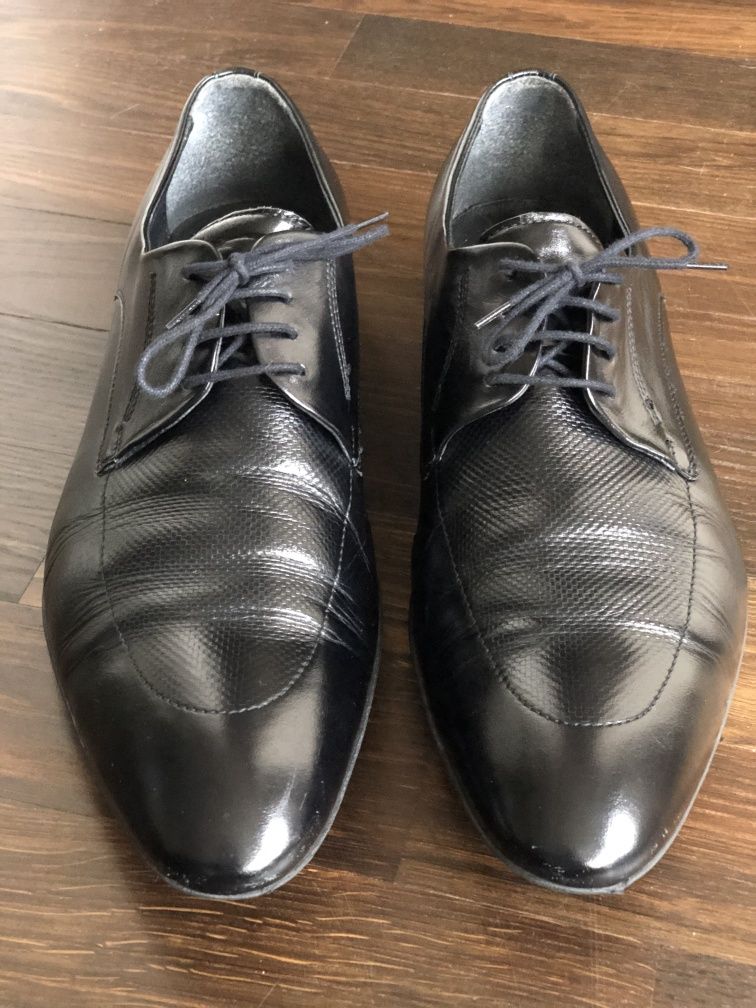 Męskie skórzane eleganckie buty pantofle 43 44 30 cm.