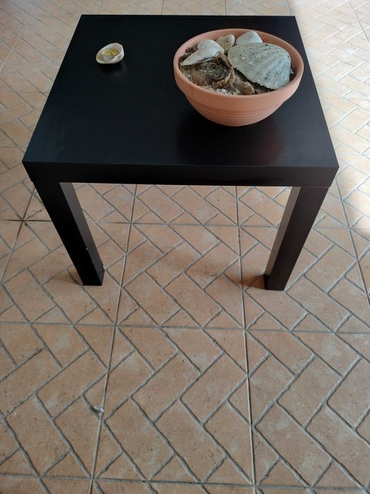 Espelho e mesa de espera