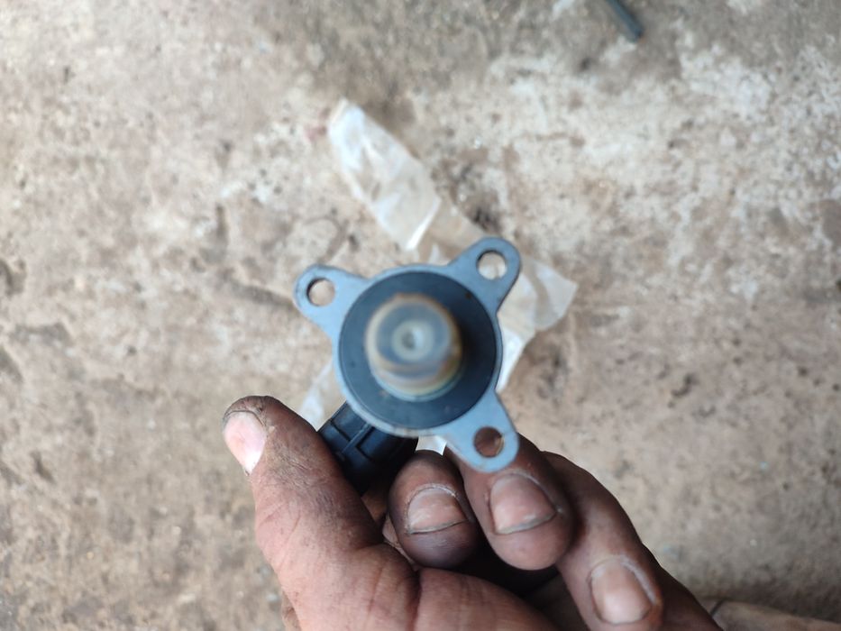 Клапан тиску палива тнвд пежо партнер 1.6 тді.