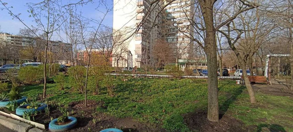 Продам 3 к квартиру ж\м Победа 5 - Набережная  Победы-пр Героев