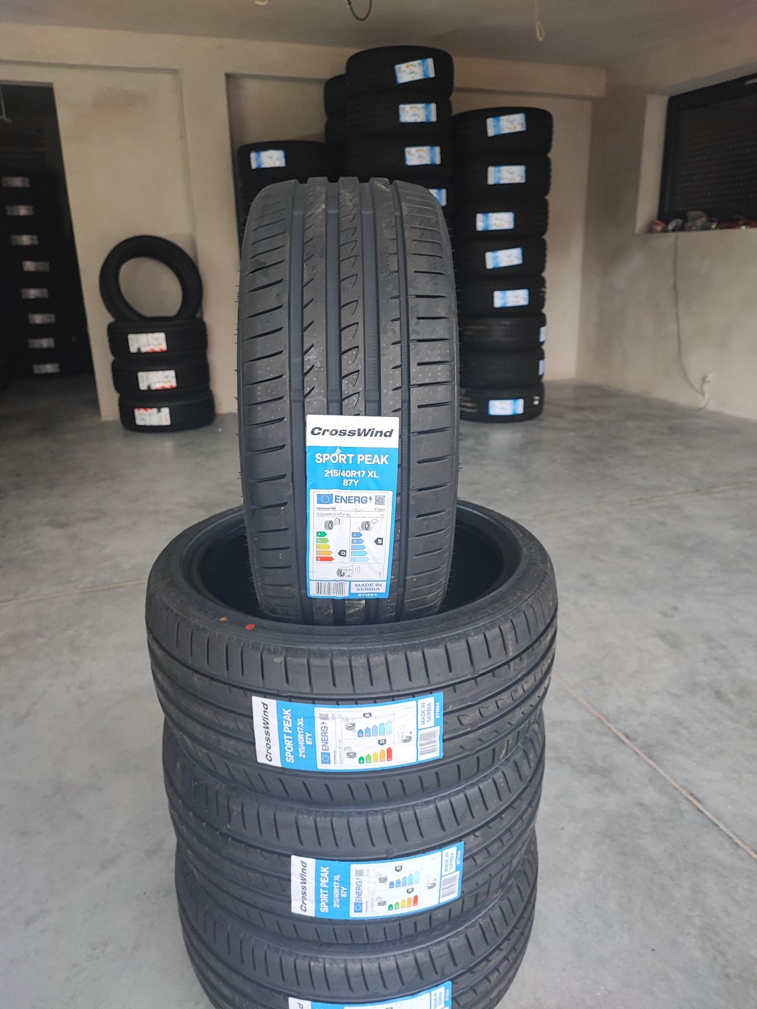 215/40r17 Crosswind Sport Peak z 2025