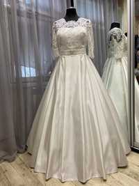 Свадебное платье 50-52размер