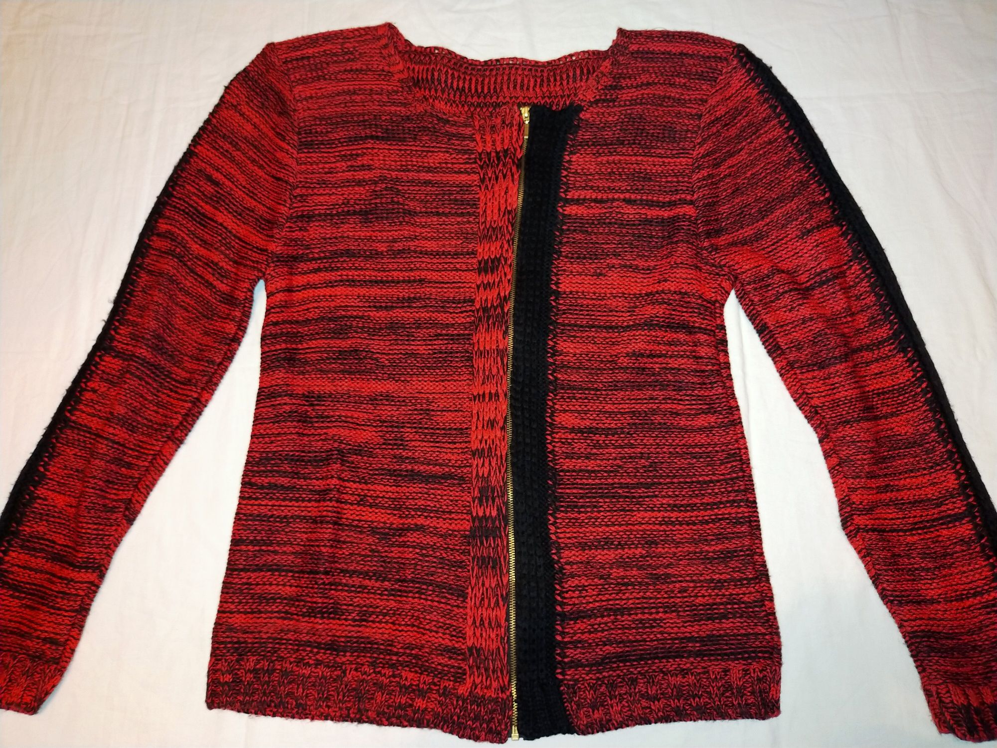 Sweterek młodzieżowy czerwony 38-40