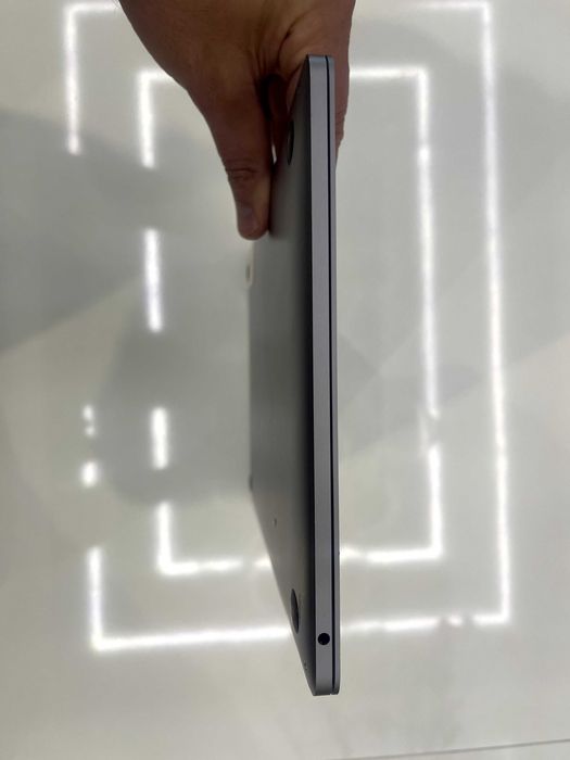 MacBook Pro 2017 13,3 / i5 / 16GB / 256GB / Gwiezdna szarość /Warszawa