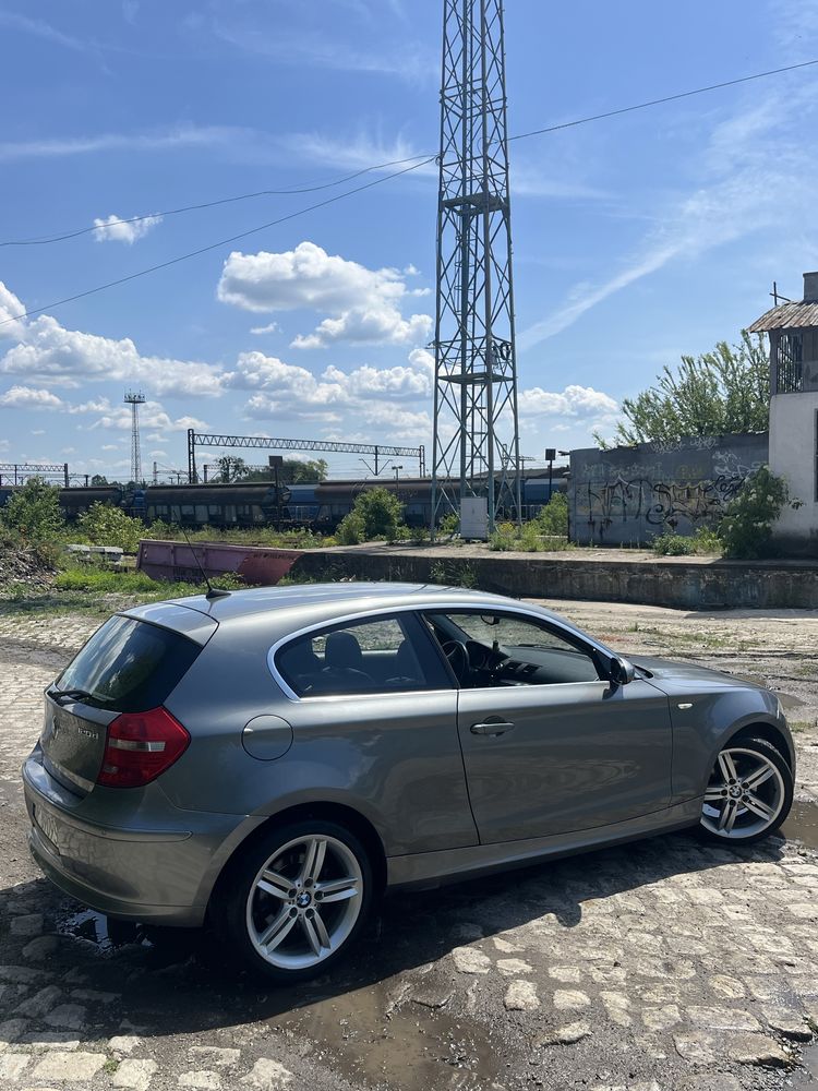 Sprzedam bmw e87 2008