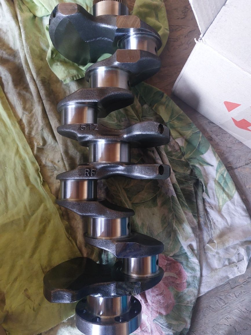 Коленвал Mazda RF