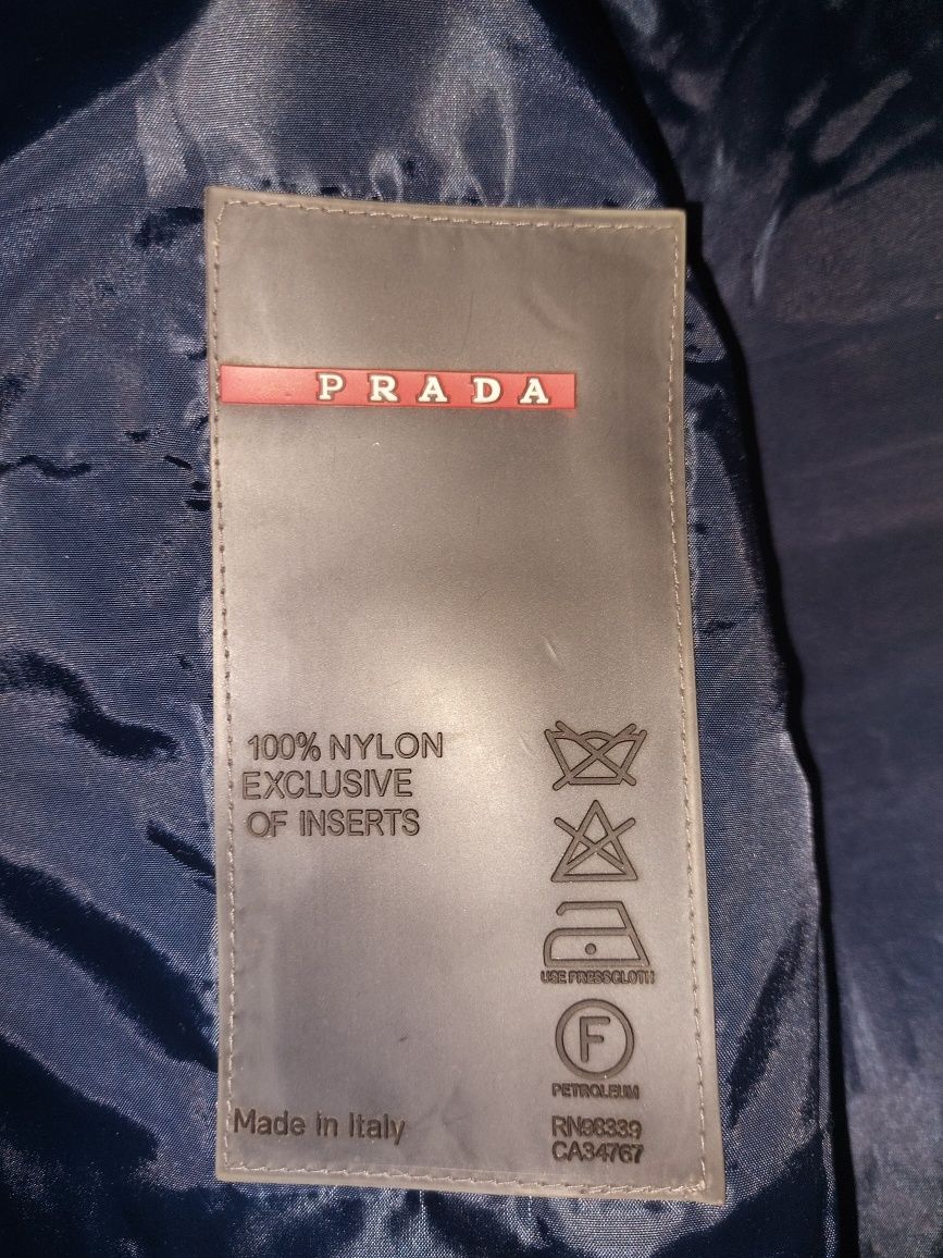 Куртка/Желетка Prada