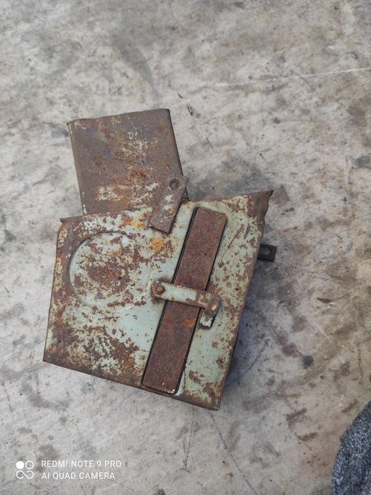 Filtr powietrza puszka obudowa WSK 125 m06 B1 oryginał 15.32