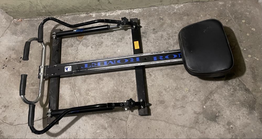 Wioślarz hydrauliczny do ćwiczeń marki Romet