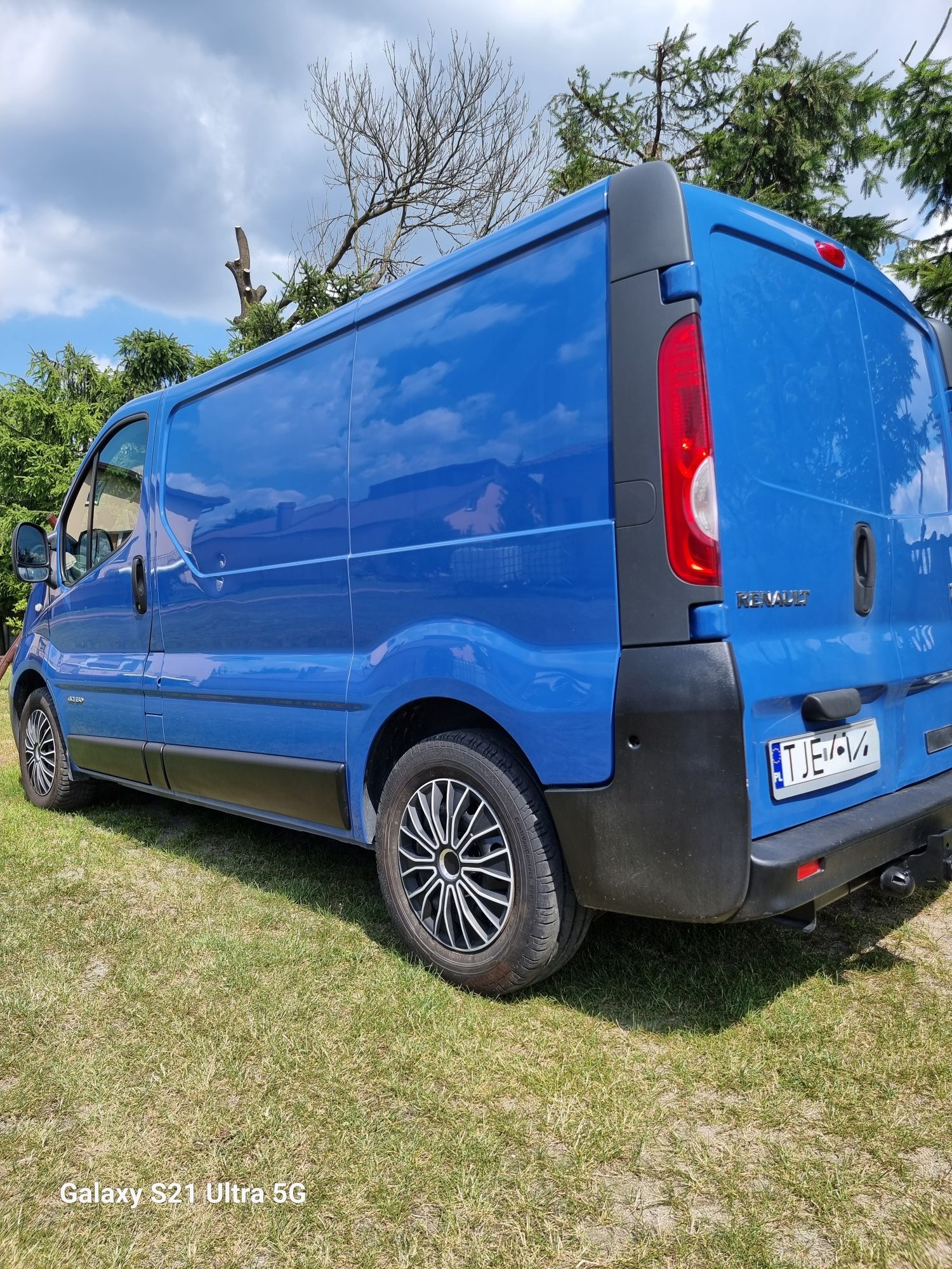 Renault Trafic 2.5dci 2010r od prywatnej osoby,doinwestowany.