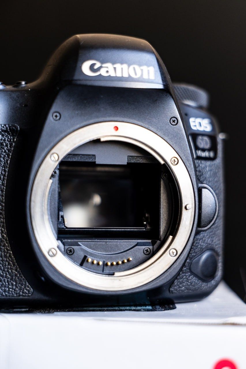 Фотоапарат Canon 6D mark 2