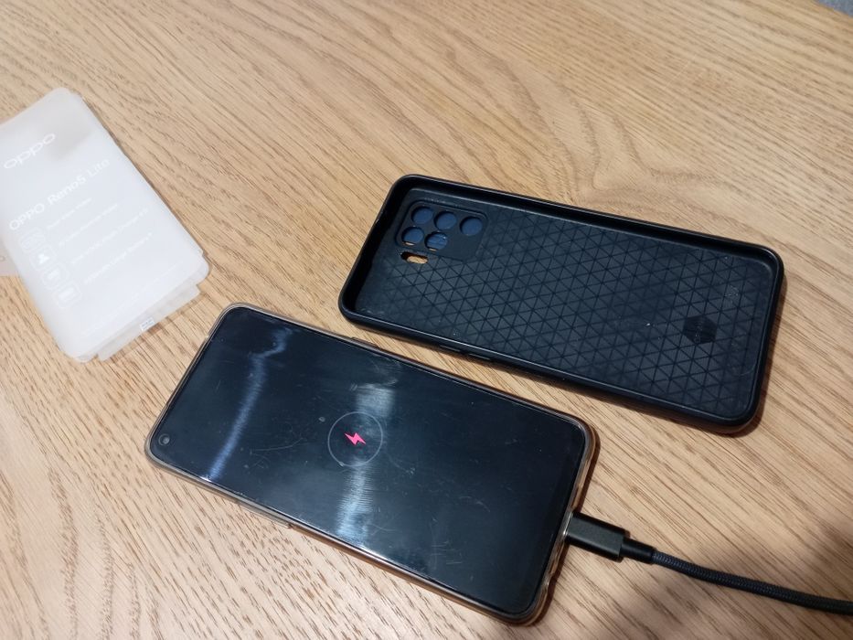 Oppo Reno 5 lite + 2 etui
