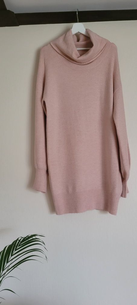 Długi oversizowy sweter damski reserved