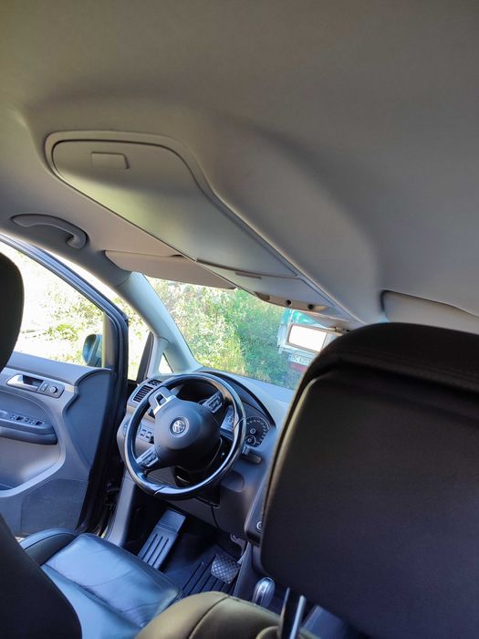 Volkswagen Touran Cross