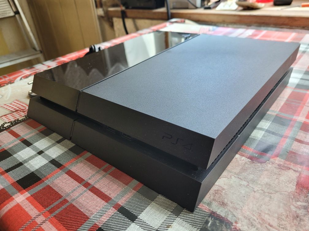 Konsola PS4 FAT 500gb GoldHEN 10.70