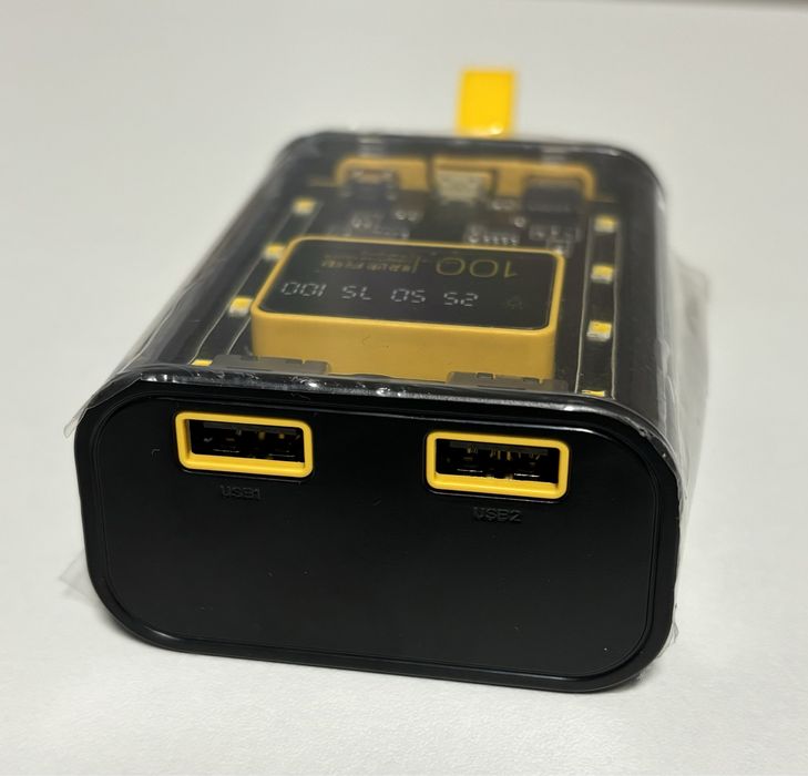 Повербанк 18650 tesla  10000mAh PowerBank