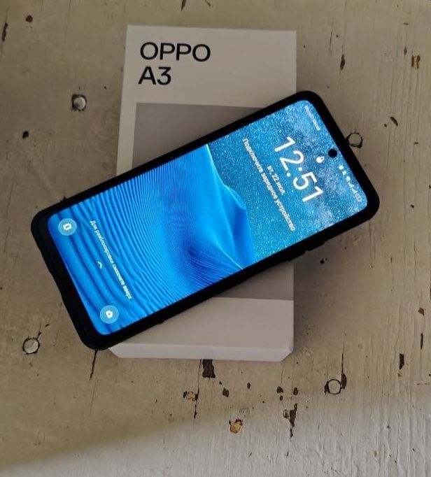 Oppo A3 256 гб В хорошем состоянии.