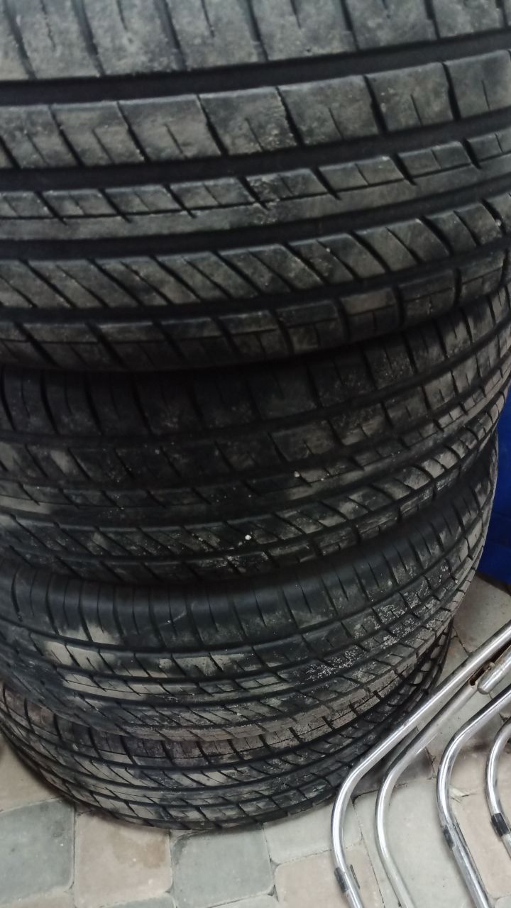 Літня гума 245/60 R18