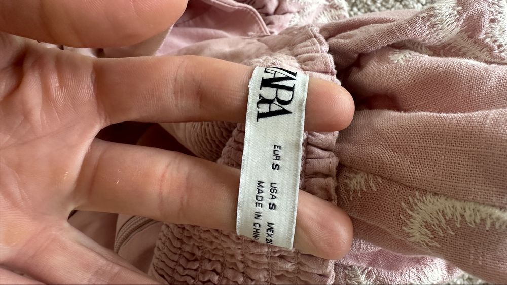 Топ Zara, рожевий топ з рюшами