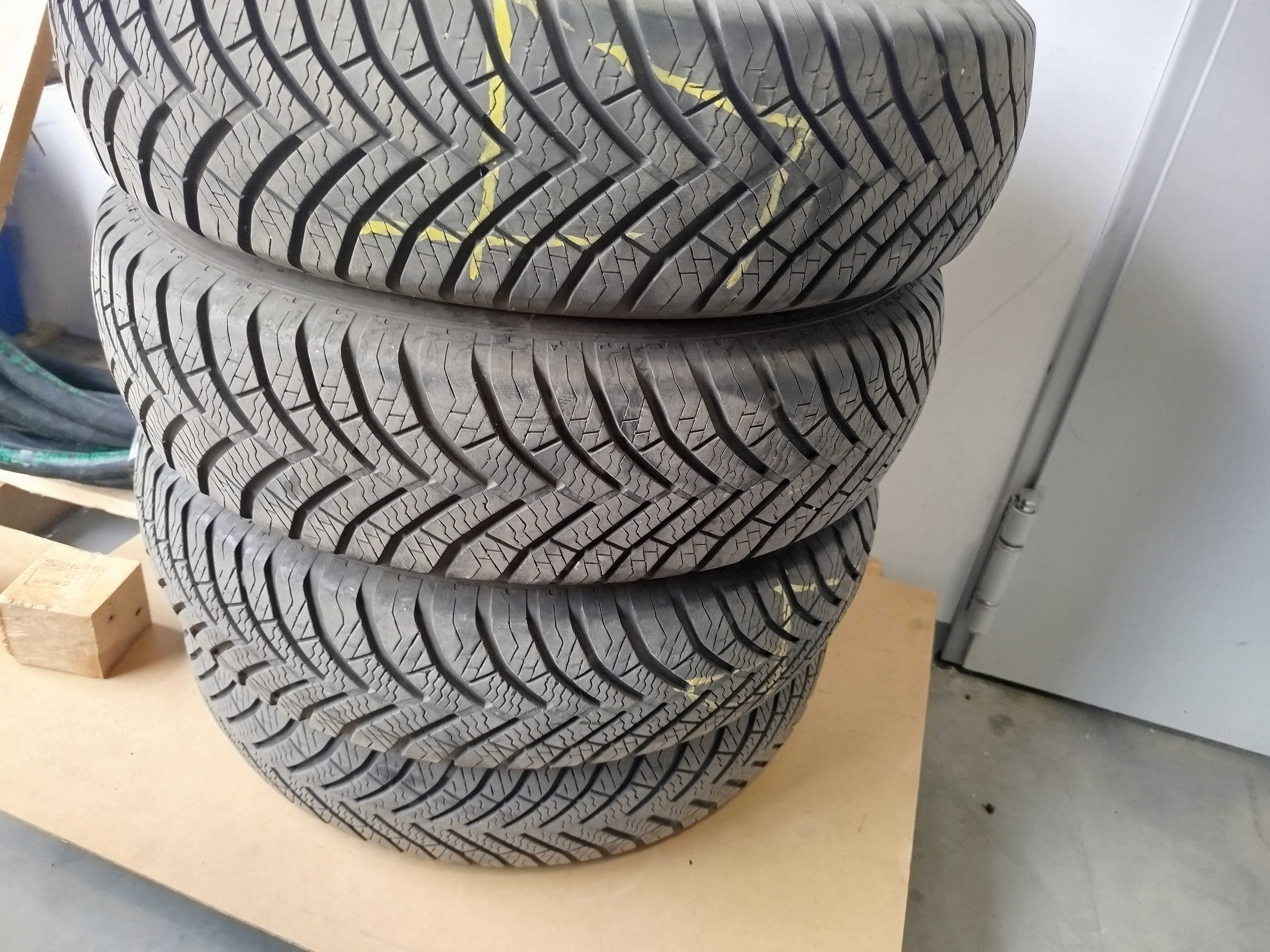 Komplet Opon Całorocznych Do FIATA PANDA 155/80 r13