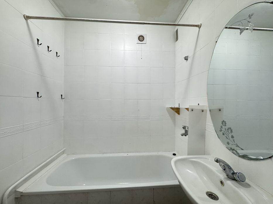 Продається 4 кім квартира і/о, підходить під єВідновлення