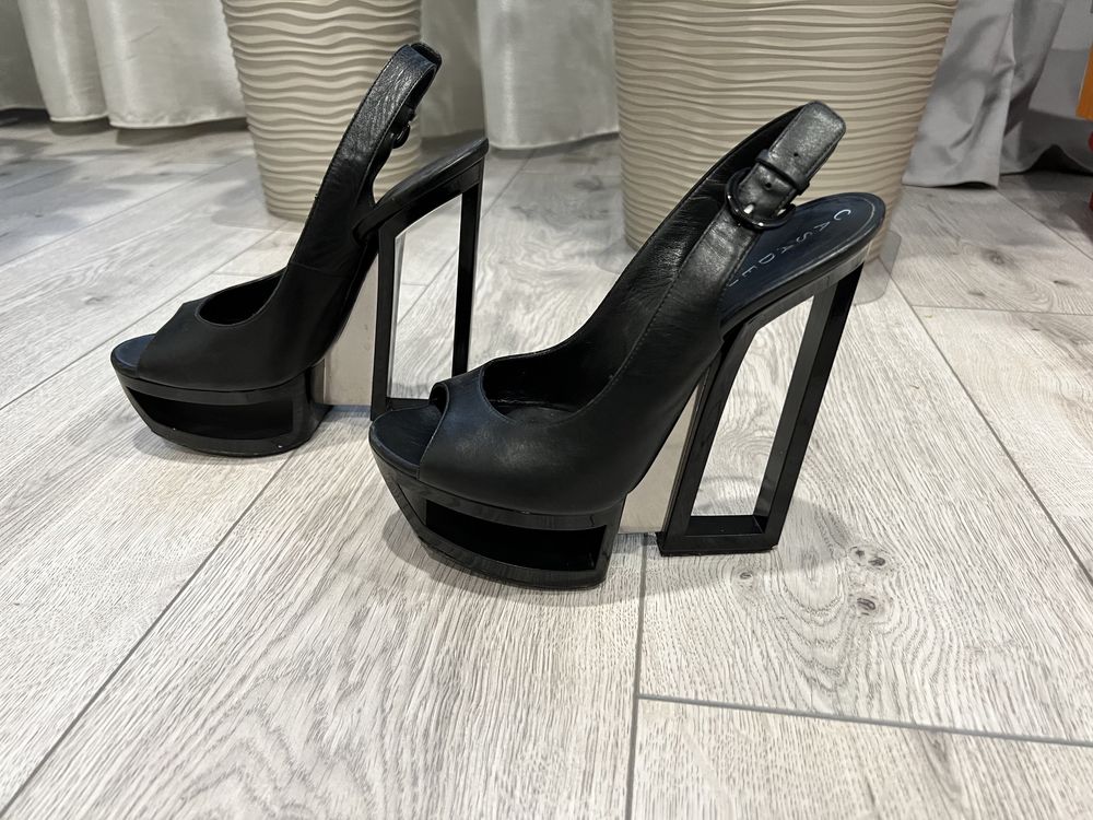 Босоножки casadei 38 оригинал