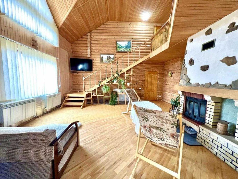 Продаж будинку, вулиця Білогорща